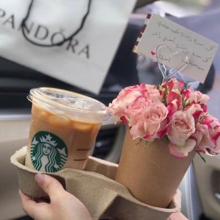 ورد مع ستاربكس كوب ورد مع قهوه جده مندوب هدايا جده موقع ورد جده