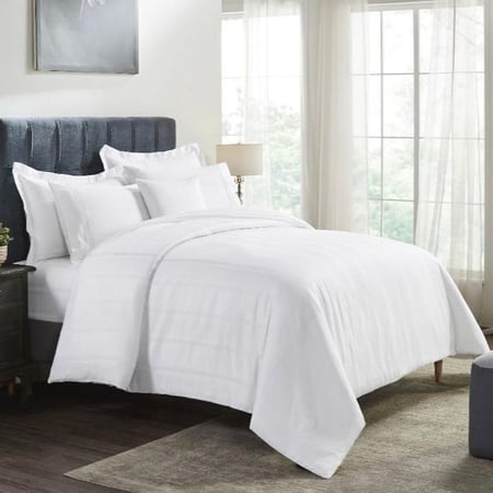 البكج الفندقي الفاخر نفرين (لباد 14 سم مزدوج فاخر قطن 100%  - مفرش فندقي قطن 100٪ -  4 مخدات فندقي - عازل مرتبة)