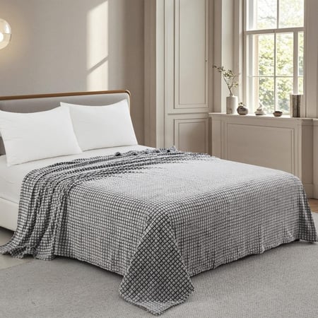 بطانية شتوية فاخرة  ناعمه مقاس 200 في 220 سم  1.1 كيلو  لون اسود