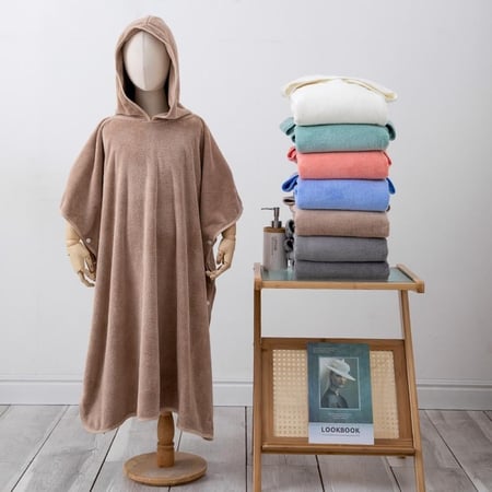 روب حمام للاطفال مع قبعة لون بني