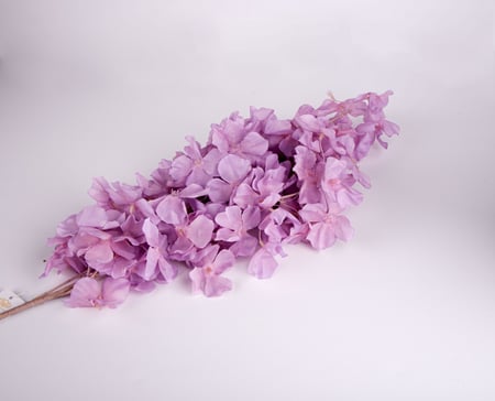 اغصان تنسيق صناعية