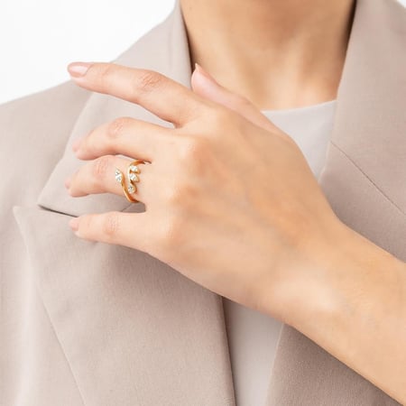 خاتم كريستال أنيق