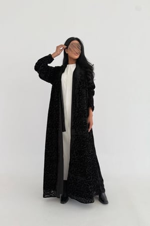 عباية شيفون مخمل كريب قصة ربع كلوش