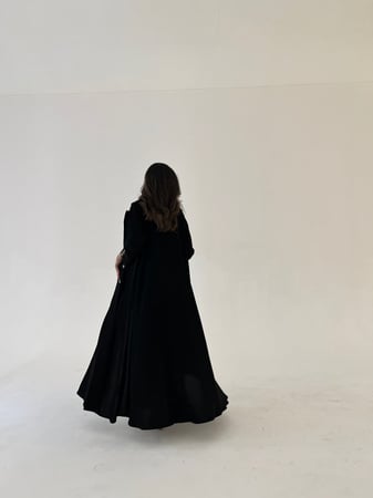 عباية كلاسيكية راقية -متجر عبايات خمرة