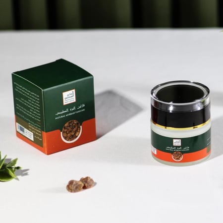 فازلين المرة الطبيعي 50 جرام ترطيب عميق وحماية طبيعية للبشرة