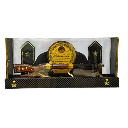 بندقية ديكورية مع شارات عسكرية – هدية تكريمية فاخرة