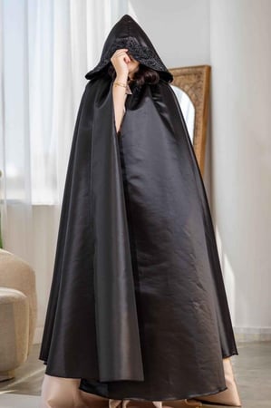عباية عروس أسود/ بتدخيلات دانتيل