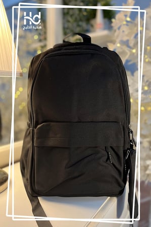 شنطه مدرسية لون اسود - مع كتابة الاسم