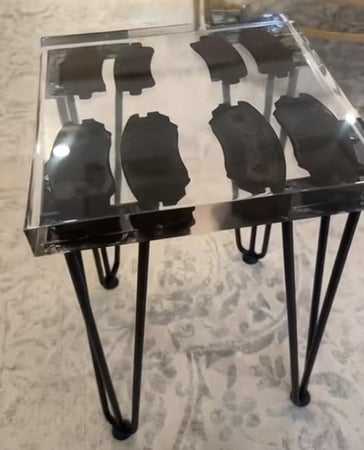 ازهارك في طاوله ريزن