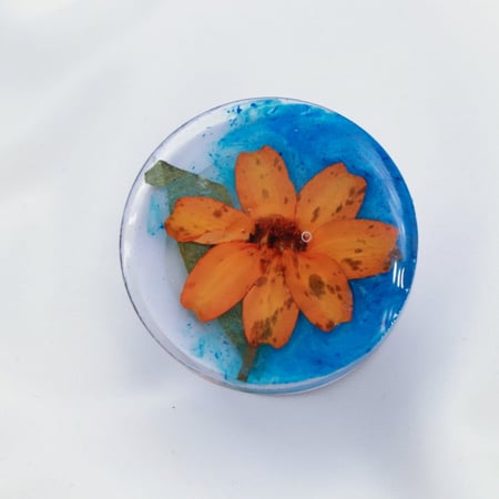 مسكه جوال orange flower