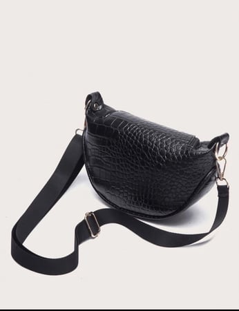 شنطة كروس اسود