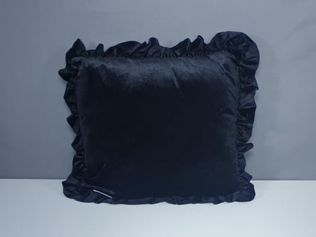 مخدة كشكش بحشوة ألوان متعددة 45*45 cm