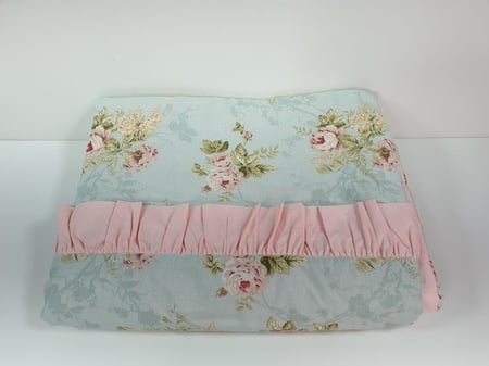 مفرش مواليد (سرير المواليد) بكشكش قطن 100%