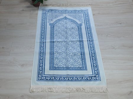 سجادة صلاة محراب دانتيل أزرق فاتح  80*cm 120