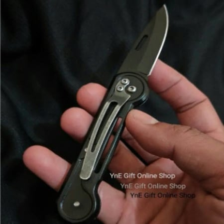 سكين مطوى W32 المتوفر اللون الاسود