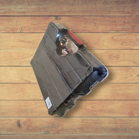 صندوق حفظ البراغي او السنانير البحرية