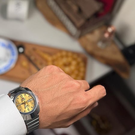 ساعة أورنت orient