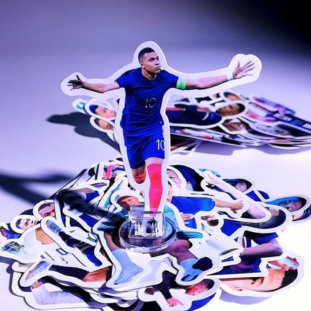 مجموعة ملصقات لمحبي كرة القدم 50 نوعًا من التصاميم الفريدة المقاومة للبهتان ملصقات جدار Mbappe لمحبي كرة القدم أفكار هدايا يدوية ذاتية الصنع