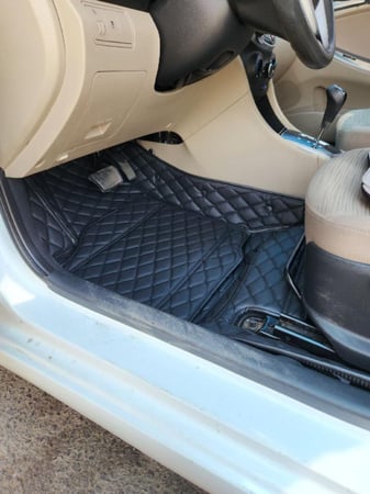 فرشة أرضية تويوتا فورشنير