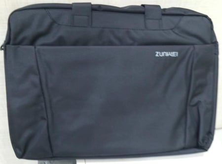 شنطة لابتوب   بمقاس 15.6 انش ومناسبة لمعظم اجهزة اللابتوب بقطر 15.6 انش