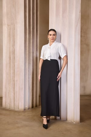 تنورة طويلة كريب سوداء