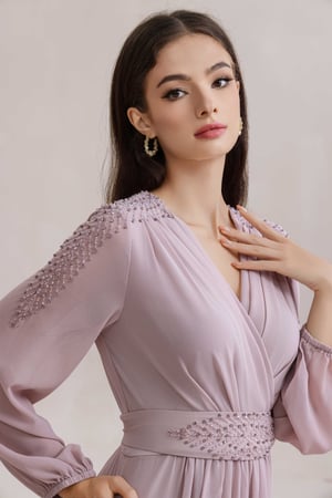 فستان شيفون مطرز الكم