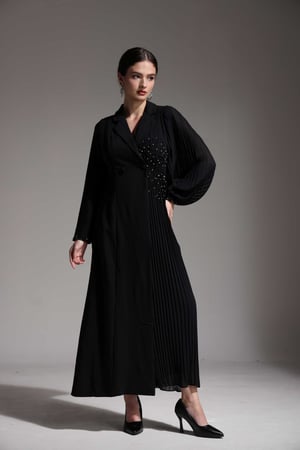 فستان كريب بلاسيه اكسسوارات اسود