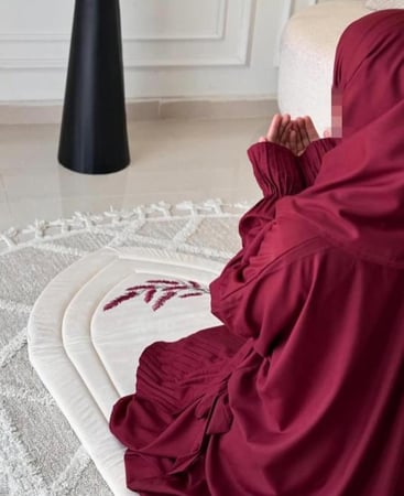 طقم لافندر عنابي ( مرد )
