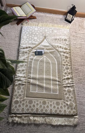 سجاد فوم مومري حرير تركي - طبي