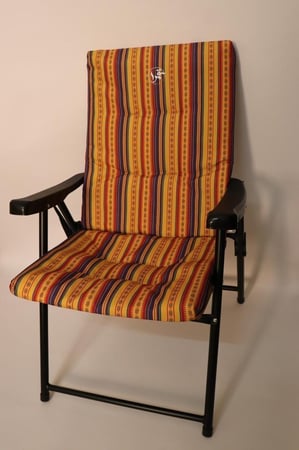 كرسي متنقل للرحلات قابل للطي من شركة قمرا