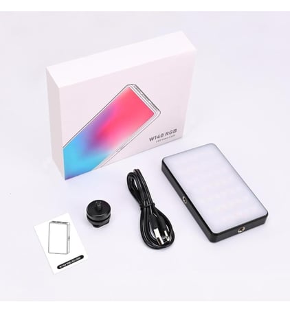 مصباح فيديو LED W140 RGB قابل لإعادة الشحن للتصوير الفوتوغرافي.