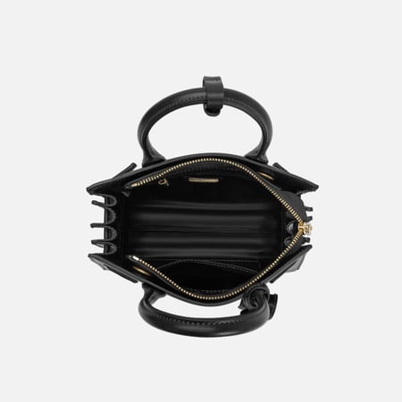 شنطة نسائية يومية