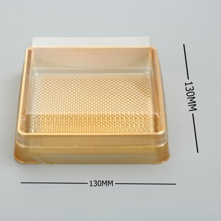 علبه حلا بغطاء شفاف