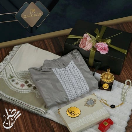 هدايا فخمه لشهر رمضان طقم نسائي