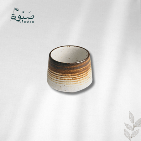 كوب سيراميك ابيض بخطوط بنية 180 مل