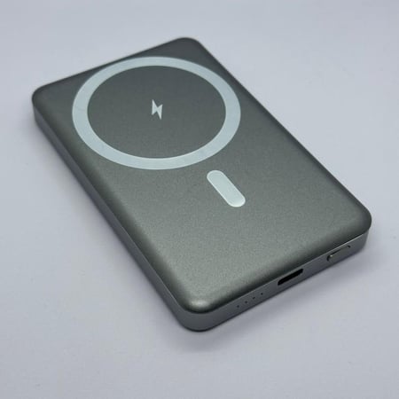 بنك طاقة لاسلكي مغناطيسي من BOXU 5000 mAh