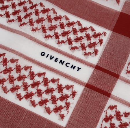 شماغ جيفنشي الرسمي الاصلي 2025