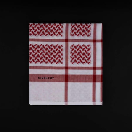 شماغ جيفنشي 2022 رسمي