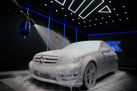 مزيل الشحوم للسيارات