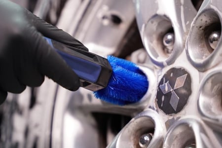 فرشاة تنظيف السيارات