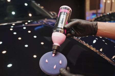 ملمع طلاء السيارات