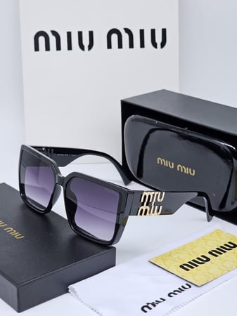 نظارة miu miu