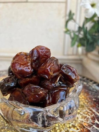 تمر نبوت السيف مكنوز  3 كيلو 12 مغلف ربع كيلو.