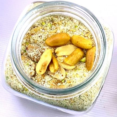 السحلب + المكسرات ( خالي من السكر )