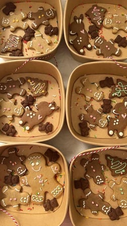 بسكويت الزنجبيل  الشتوي الفاخر 50 قطعة