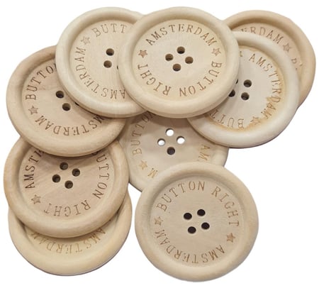 أزارير خشبية كبيره مقاس 4سم عدد 12 حبه