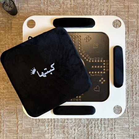طاوله بلوت وجاكارو
