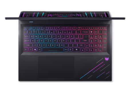 لابتوب الألعاب أيسر Acer Predator Helios PH18 – شاشة 18 بوصة (Core Ultra 9 / RTX 5090)