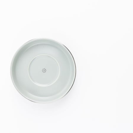 طقم الشاي والقهوة العربية 19 قطعة من مجموعة جوار - رمادي و فضي