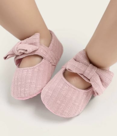 حذاء مسطح بربطه